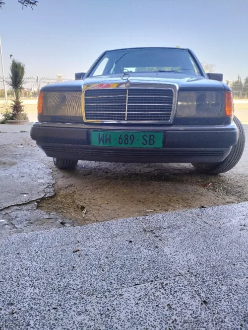 Mercedes E200 1989 