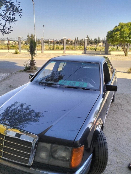 Mercedes E200 1989 