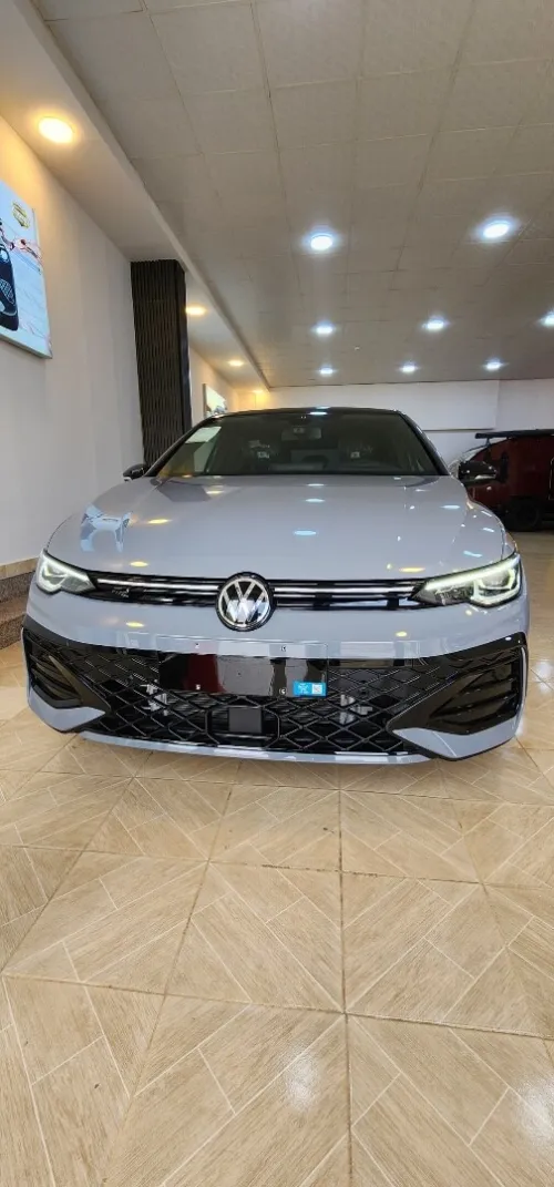Volkswagen Golf 8 2025 R