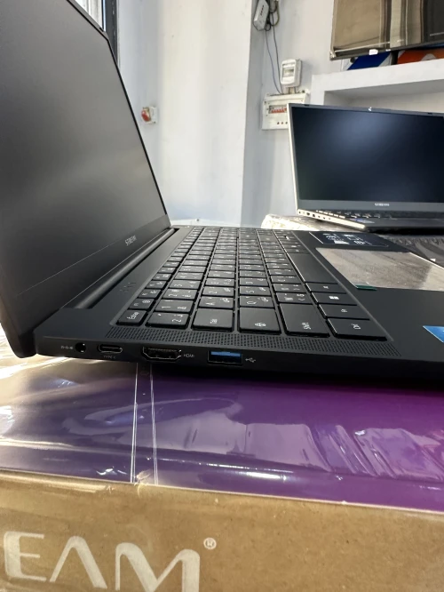 Stream N100 12éme Génération 8GB RAM 512SSD Neuf jamais utilisé
