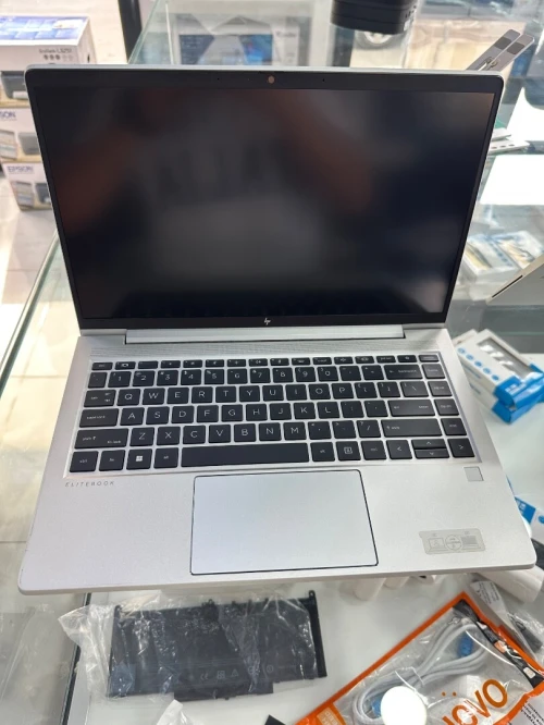HP ELITEBOOK 645 G9 RYZEN 5 Pro 5675U 16GB RAM 256SSD / 512SSD NVME 14 FHD IPS