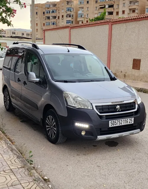 Peugeot Partner 2016 Tepee Allure 