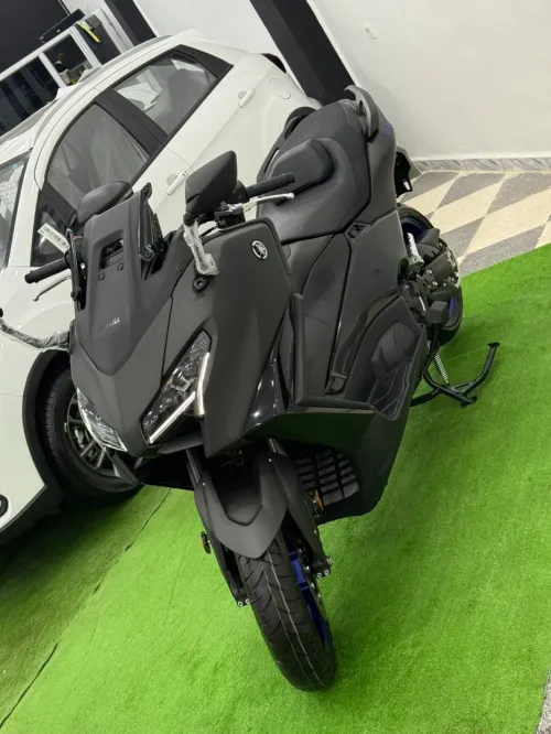 Yamaha Tmax 563 2025