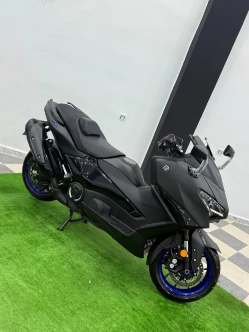 Yamaha Tmax 563 2025