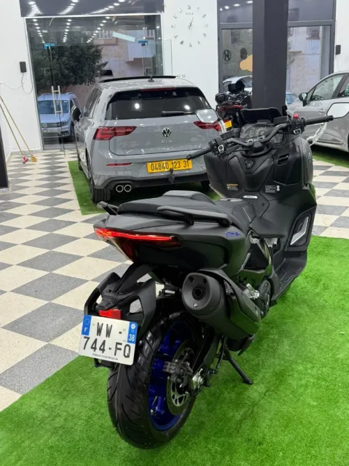 Yamaha Tmax 563 2025