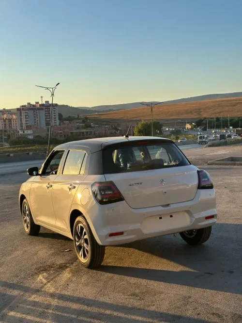 Suzuki Swift 2025 glx