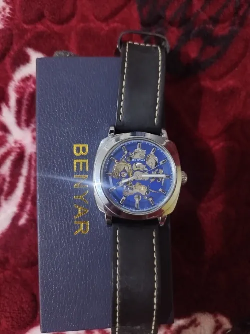 Montre Benyar squelette 