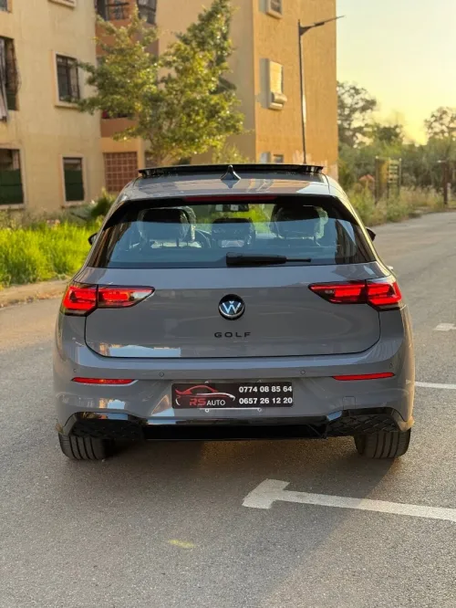 Volkswagen Golf 8 2025 Edition black Full options