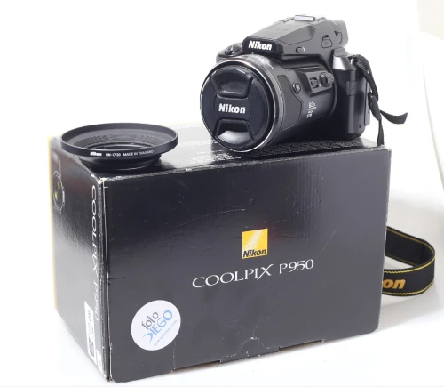 Nikon Coolpix P950