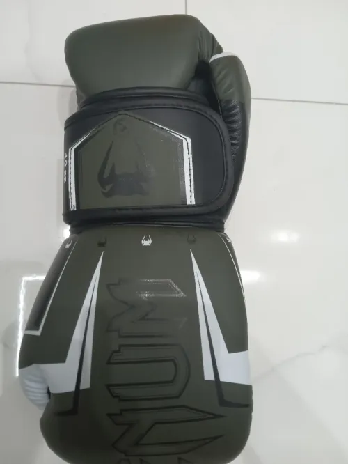 Gants venum vert militaire