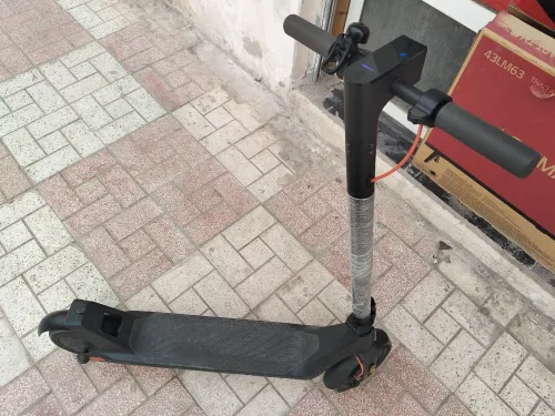 Trottinette Xiaomi 4 lite 2 ème gén تروتينات شاومي 4 لايت جيل2 Vitesse max 25 km/h تشد 35
