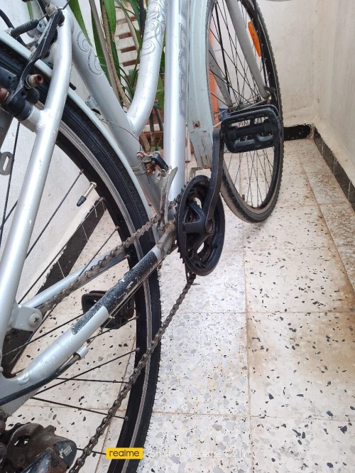 Vélo à vendre en bon état.
