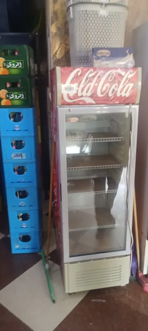 ثلاجة تجارية 