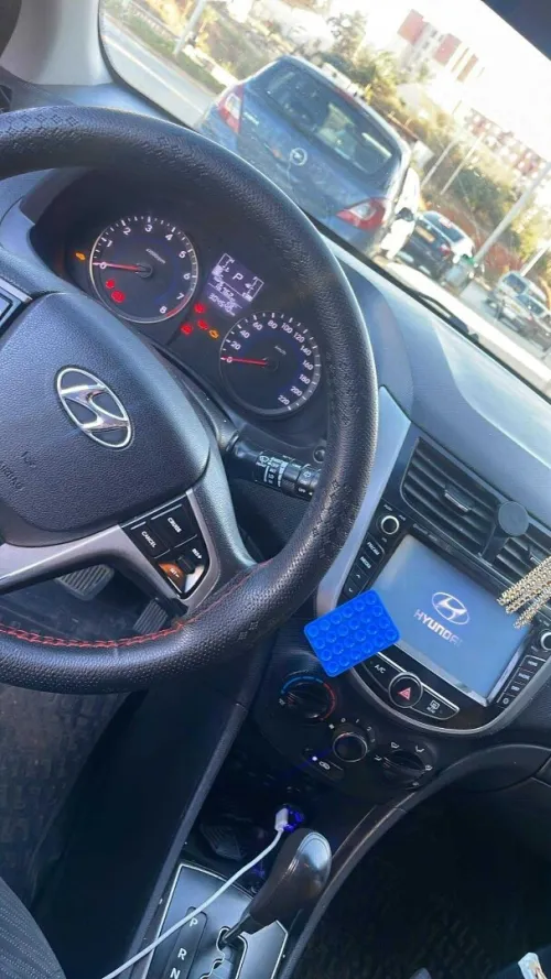 Hyundai Accent RB  4 portes 2017 Accent RB  4 portes