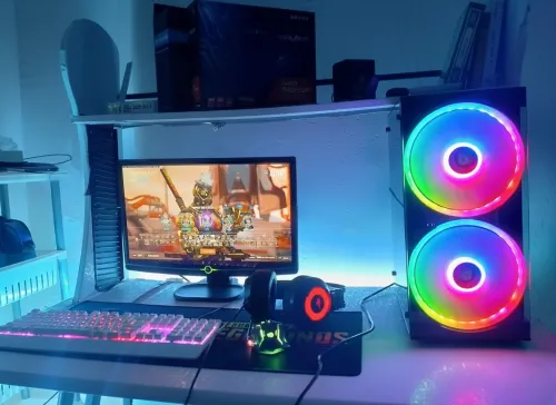 Ultra PC Gamer for 2k يمشي الالعاب فوق ال 300 فريم راني النليكيدي فيه .  اقرا التحت