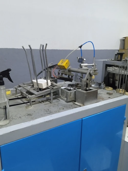Machine à gobelets 