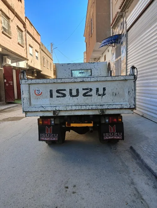 Isuzu NMR 71 2013