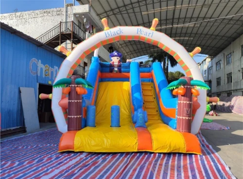 Toboggan gonflable, bumper Ball & trampoline