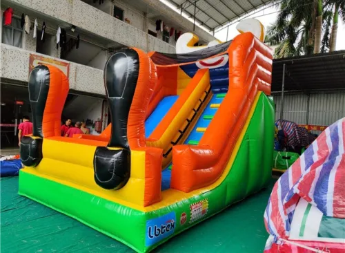Toboggan gonflable, bumper Ball & trampoline
