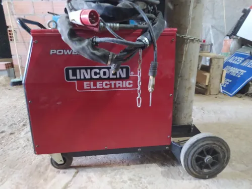 POSTE A Souder LINCOLN 425s powertec 380V