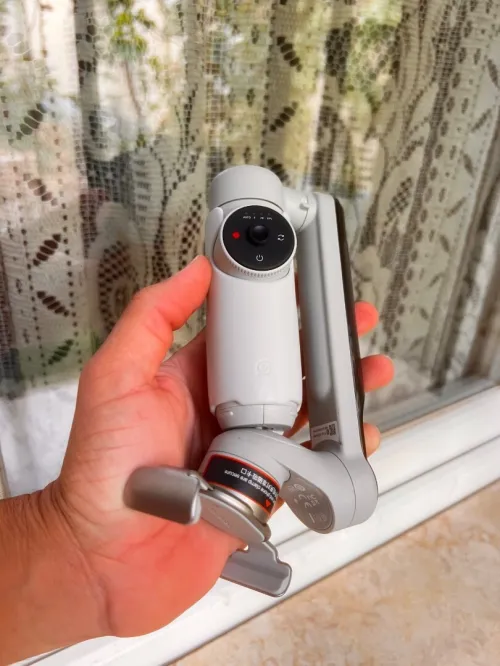 Insta 360 FLOW