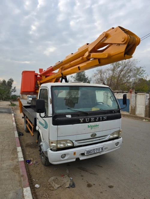 Yuejin Camion nacelle 2011