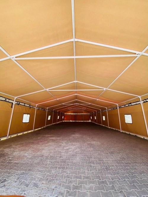 خيم عملاقة . Tente geante