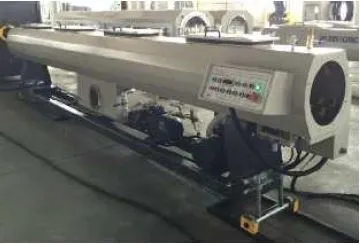 Ligne d'extrusion de tuyaux en PVC à deux couches (Pour le diamètre du tuyau : Ø20-110mm)