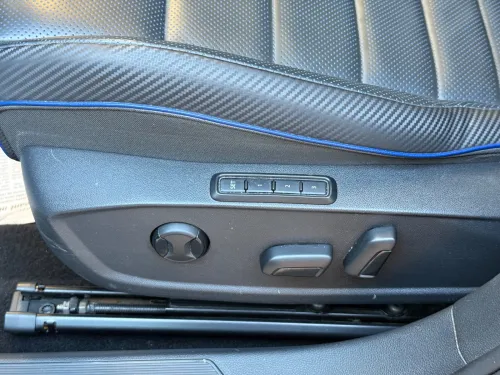 Volkswagen Golf 8 2024 R