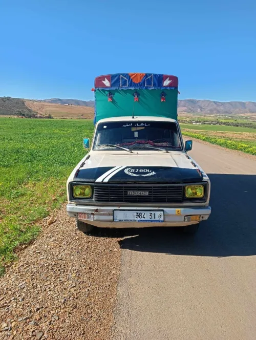 Mazda b1600 1984 