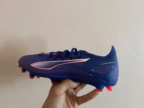 Soulier de football Puma original | Taille:44 | Neuf