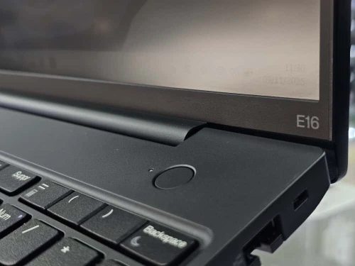 LAPTOP LENOVO THINKPAD E16 Gen1 RYZEN 5 7530U 16GB DDR4 256GB NVMe (Neuf Jamais Utilisé)