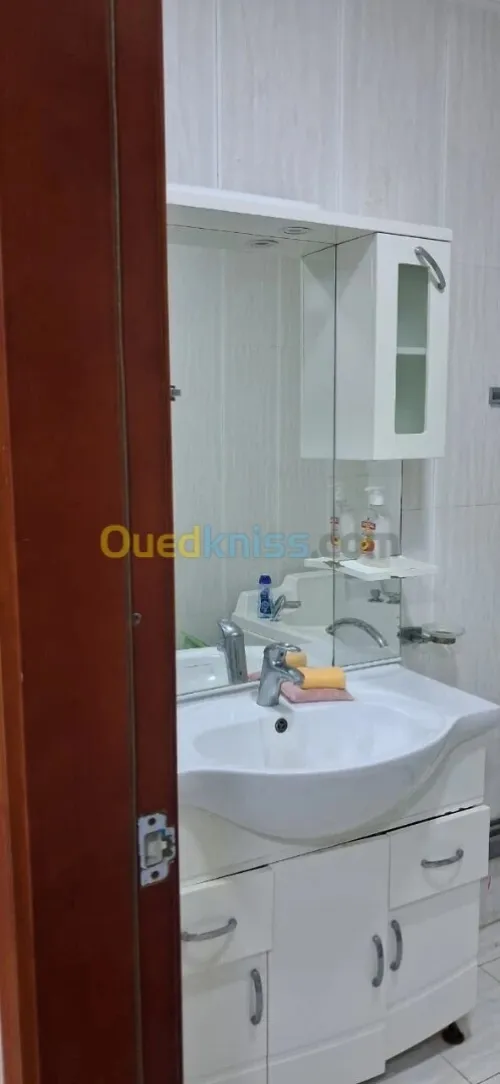 Location Appartement F4 Annaba Annaba