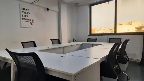 Location salle de formation / réunion  - قاعة تدريب للإيجار