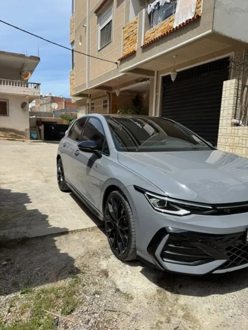 Volkswagen Golf 8 2025 R-Line Facelift 