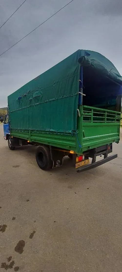 Isuzu NPR 1985