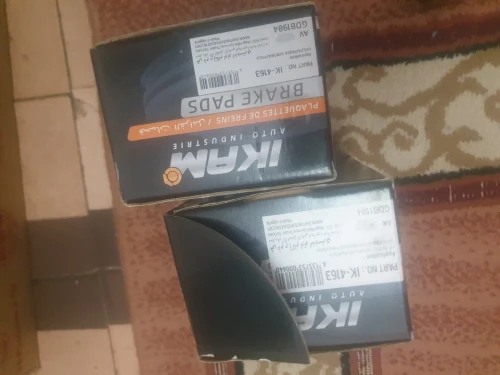 Deux (02) boites des Plaquettes de freins