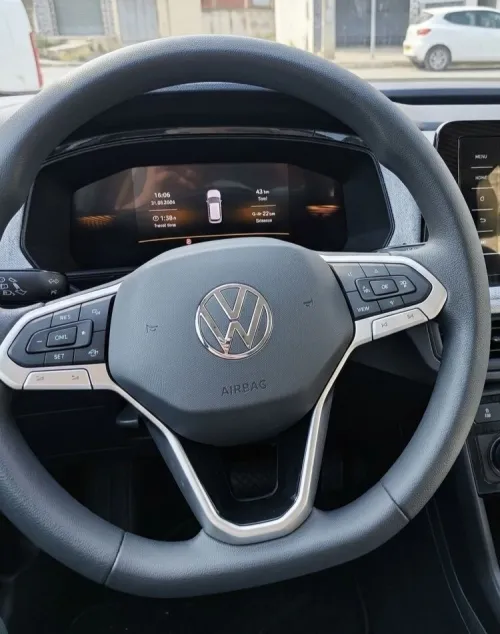 Volkswagen Tharu  2026 Elite Edition 