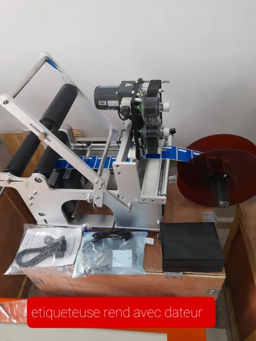 Etiqueteuse semi-automatique 