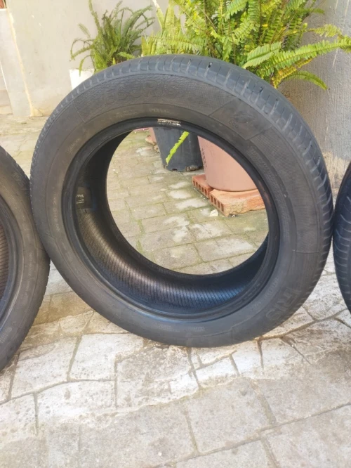 Je mets en vente 4 pneus 195/55R16 bon état