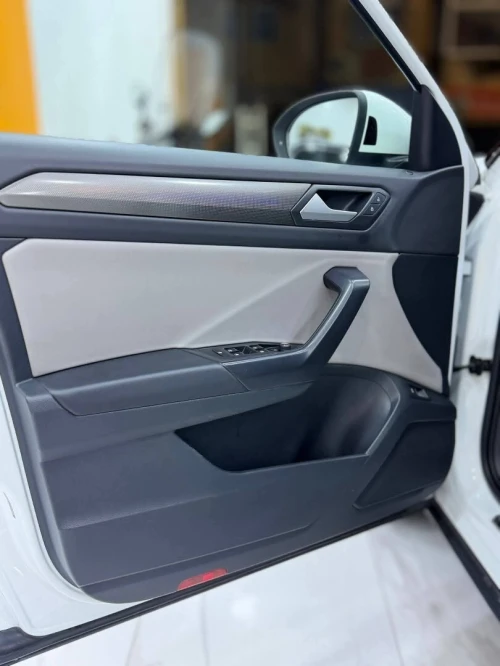 Volkswagen T-Roc 2025 R-Line 