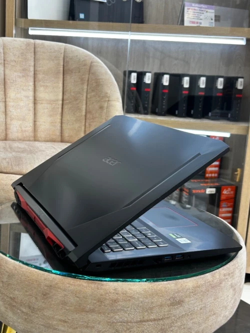 ACER NITRO 5 i7-10750H 16GB 1TB GTX 1660Ti ÉCRAN 17" FHD