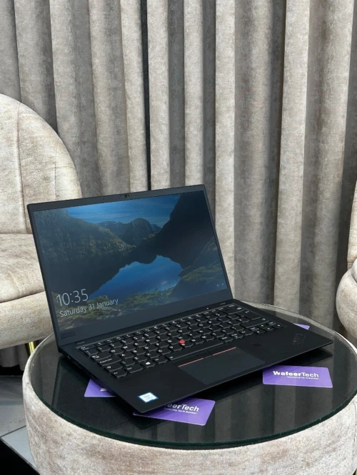 LENOVO X1 CARBON i5-8250U 8GB 256GB ÉCRAN 14"FHD