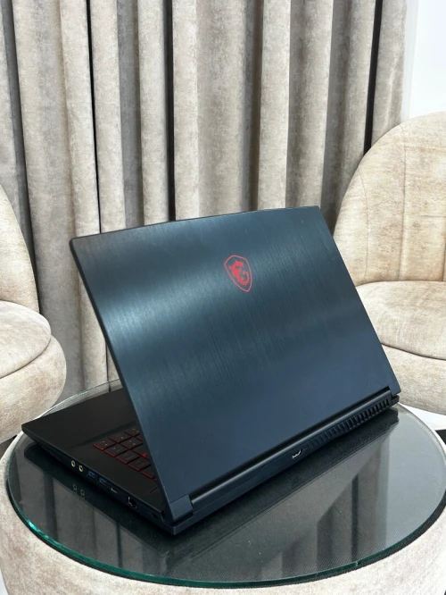 LAPTOP MSI GF63 THIN I7-11800H 16GB 512GB RTX 3050 4GB 15,6' FHD 144HZ