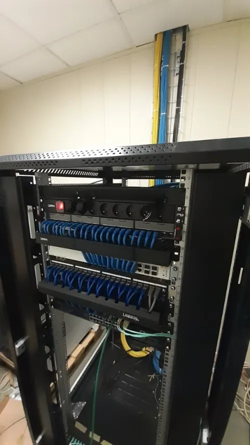 SARL WAFEERTECH : Solutions Réseaux & Maintenance Informatique (Rapide & Fiable)