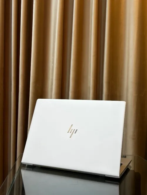 HP ELITEBOOK 830 G5 i7-8550U 16GB 256GB ECRAN 14"FHD