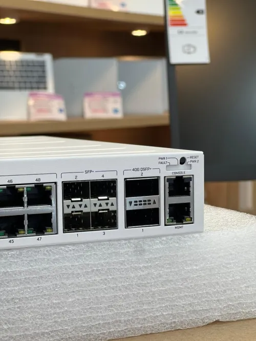 SWITCH 48 PORTS