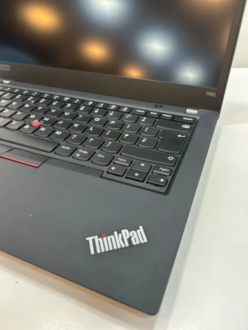 LENOVO THINKPAD T495 RYZEN 5 PRO 3500U RADEON VEGA 8G 256SSD 14" FHD 