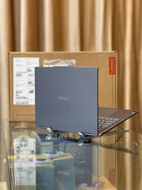 Lenovo yoga7 ULTRA 7 285V 32GB 1TB SSD ÉCRAN 14" OLED TACTILE 