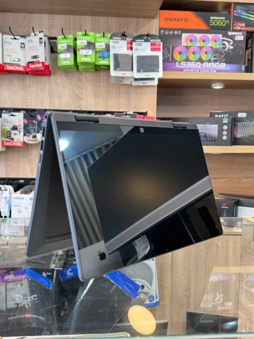 HP pavillon 14 neuf jamais utilisé i3-1315U 8GB 512GB ÉCRAN 14" FHD x360
